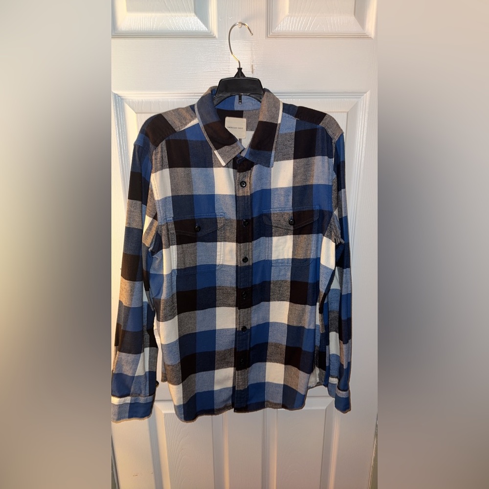 Men’s American Eagle Plaid Long Sleeve Button Down Shirt